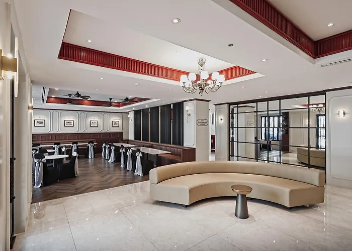 The Jesselton Hotel